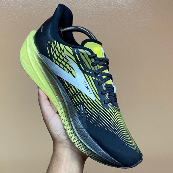 Brooks Hyperion Max Men’s Running Sneakers “Black Blazing Yellow White” Size 11 - Picture 11 of 17